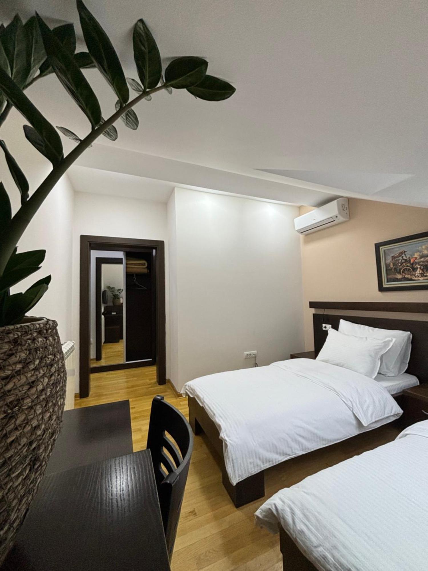 Atrium Bed & Breakfast Sremska Mitrovica Luaran gambar